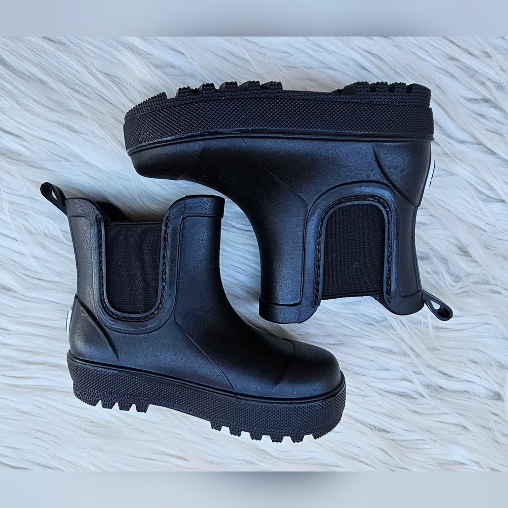 BEARPAW Infant Chelsea Rain Boots with Size 4